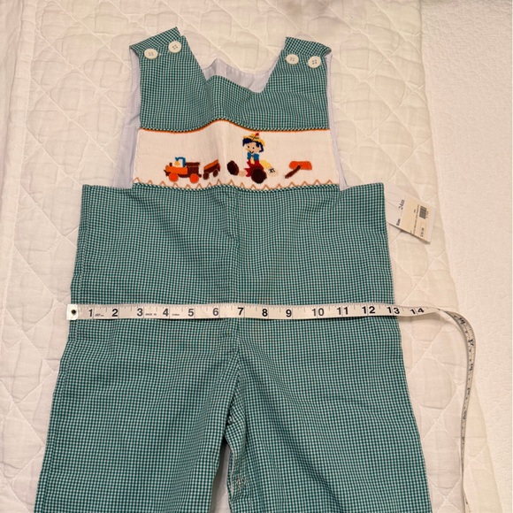 Green gingham Pinocchio smocked John - Picture 7 of 7